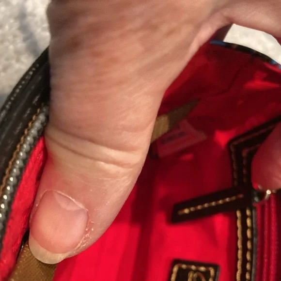 Dooney & Bourke Black Multicolor Bag - Picture 9 of 11